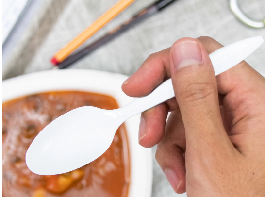 Dart Medium Weight PP Teaspoon - White